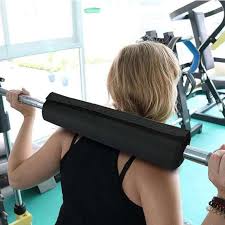 Kaklo pečių apsauga, sporto salės prisitraukimų griebtuvo įranga, klubo atramos, skirtos sporto salės fitnesui, štangos pagalvėlė, pritūpimai, svorio kėlimo putos